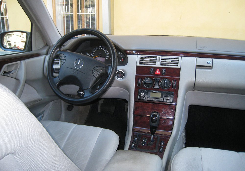 Mercedes-Benz E 320 CDI, 2001