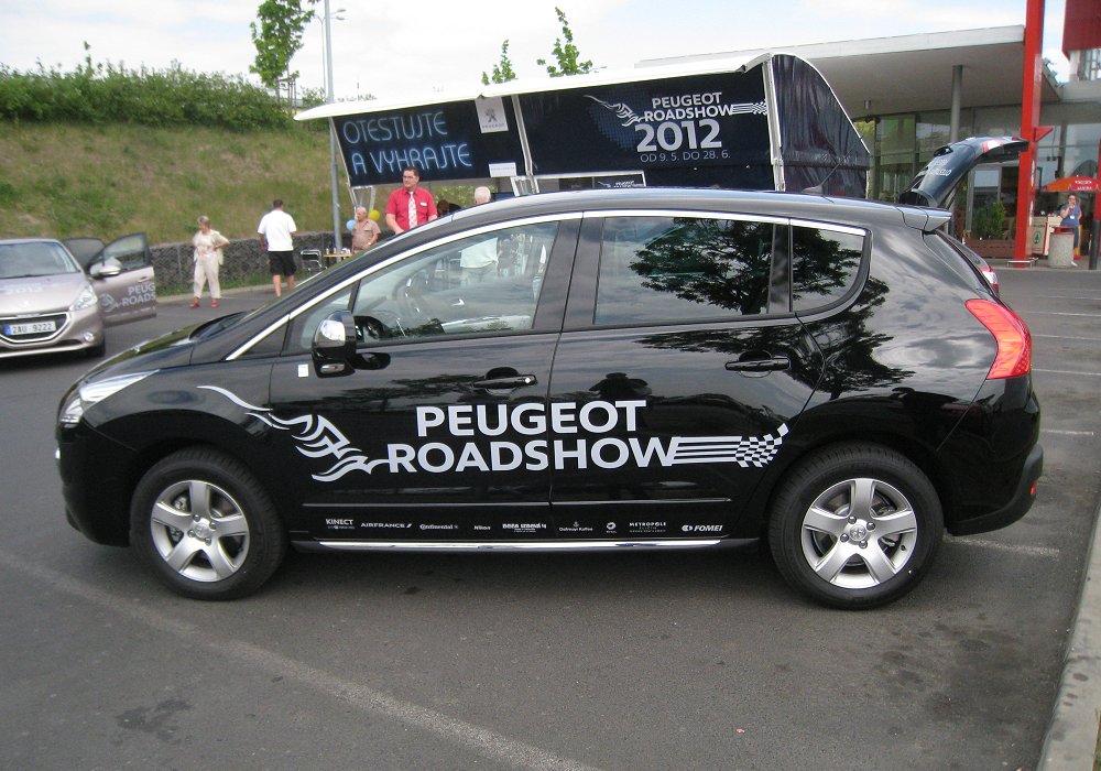 Peugeot 3008 HYbrid4 Active, 2012