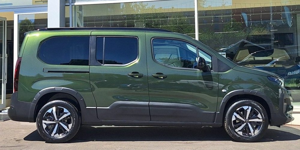 Peugeot Rifter Long 1.5 BlueHDi 130 EAT8 GT, 2025