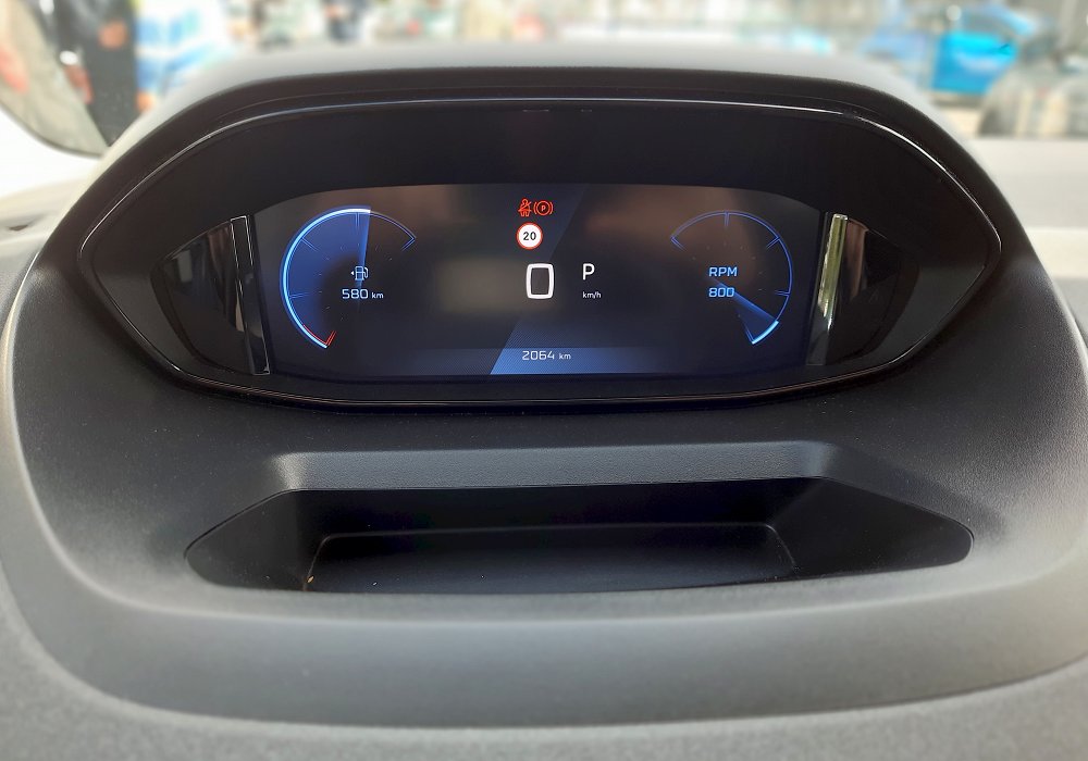 Peugeot Rifter Long 1.5 BlueHDi 130 EAT8 GT, 2025