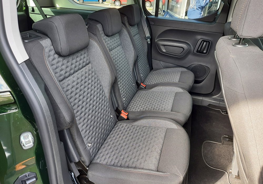 Peugeot Rifter Long 1.5 BlueHDi 130 EAT8 GT, 2025