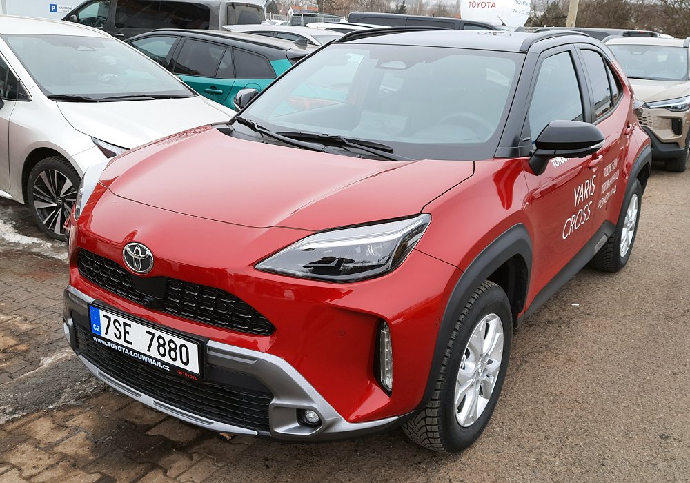 Toyota Yaris Cross 1.5 Hybrid 130 AWD-i Executive, 2025