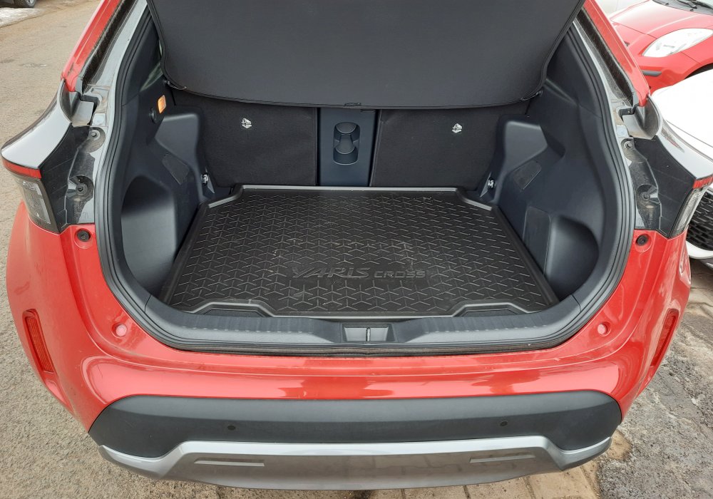 Toyota Yaris Cross 1.5 Hybrid 130 AWD-i Executive, 2025